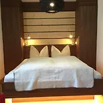 Schweiberer Апартаменты
